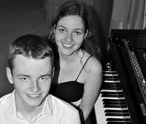 Piano Duo 'Magdalena & Tobias Weiß'Magdalena Weiß 𐄁 Tobias Weiß